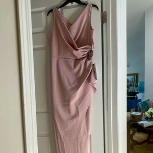 Alex Evenings Embellished Sheath Gown in Blush Pink Size 12